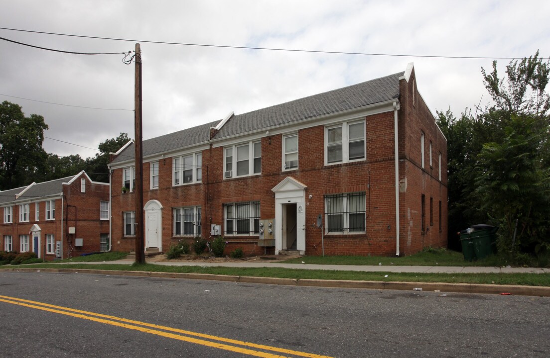 3508 Ely Pl SE in Washington, DC - Foto de edificio