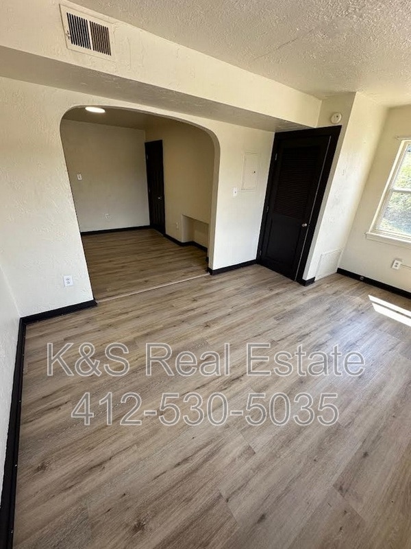 property at 144-144 W 9th Ave