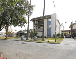 128 W Windsor Rd in Glendale, CA - Building Photo
