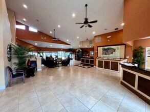 5720 Rock Island Rd in Tamarac, FL - Building Photo - Building Photo