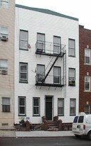 249 Jefferson St in Brooklyn, NY - Building Photo