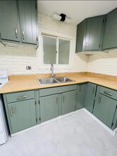 318 Newton St-Unit -2 in South Hadley, MA - Building Photo - Building Photo