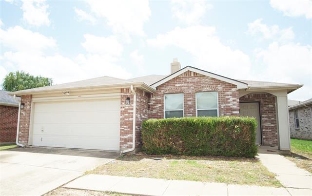 4001 Country Ln in Fort Worth, TX - Building Photo