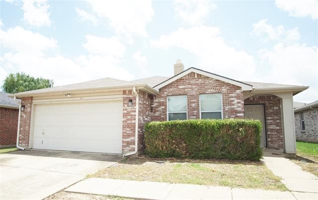 property at 4001 Country Ln
