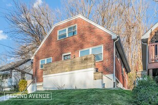 550 Fairbanks Ave in Cincinnati, OH - Building Photo