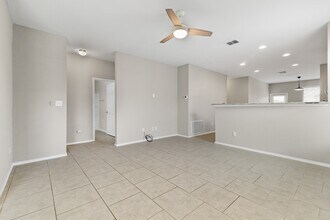 10719 Noble Canyon in San Antonio, TX - Building Photo - Building Photo