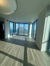 125 E 13th St in Chicago, IL - Foto de edificio - Building Photo