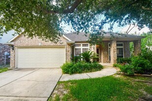 7835 Stone Oak Ct, Unit 18 in Houston, TX - Building Photo