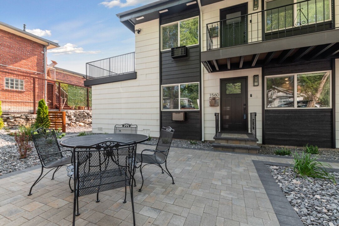 1560 Lander St in Reno, NV - Building Photo