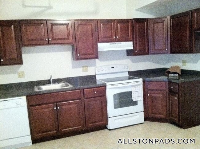 1258 Commonwealth Ave