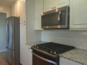 13 Bosch Ln in Newport News, VA - Building Photo - Building Photo