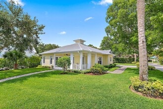 19043 SE Jupiter River Dr in Jupiter, FL - Building Photo - Building Photo
