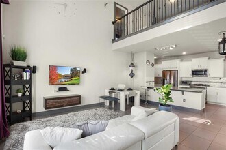 10906 Brazoria Ln in Austin, TX - Building Photo - Building Photo
