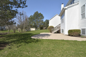 745 Bloomfield Ct in Palatine, IL - Building Photo - Building Photo