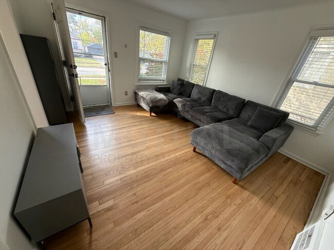 774 Gardendale St in Ferndale, MI - Building Photo - Building Photo