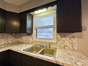 971 McCarty St NW in Walker, MI - Building Photo - Building Photo