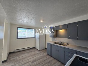 2104 S 8th Ave in Union Gap, WA - Building Photo - Building Photo