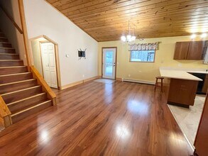 1317 Still Valley Rd in North Pole, AK - Building Photo - Building Photo