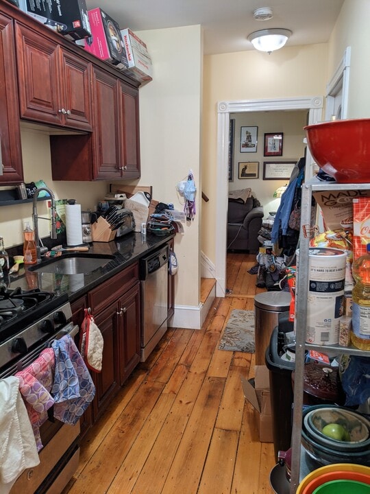 6 White Street Pl, Unit R in Cambridge, MA - Building Photo