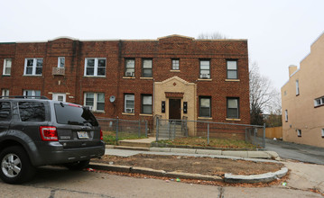 1508 Neal St NE in Washington, DC - Foto de edificio - Building Photo