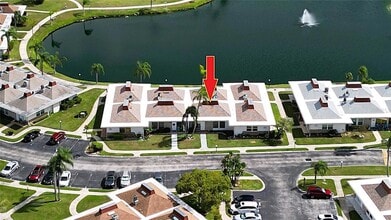 4356 Tahitian Gardens Cir in Holiday, FL - Foto de edificio - Building Photo