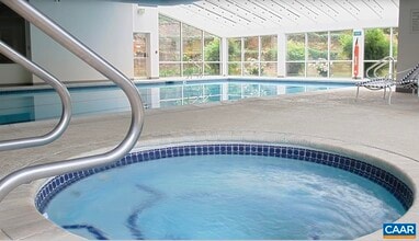 500 Crestwood Dr in Charlottesville, VA - Building Photo - Building Photo