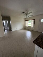 103 S Brooks Ave in DeLand, FL - Building Photo - Building Photo