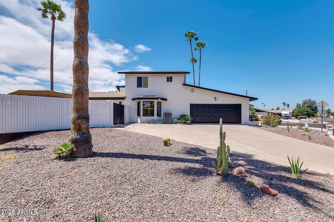 1401 W Ocotillo Rd in Phoenix, AZ - Building Photo - Building Photo