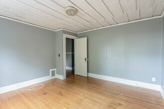 4 Carroll Pl, Unit 6 in Rochester, NY - Building Photo - Building Photo