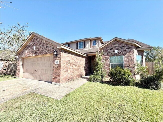 4211 Jana Drive in Santa Fe, TX - Building Photo - Building Photo