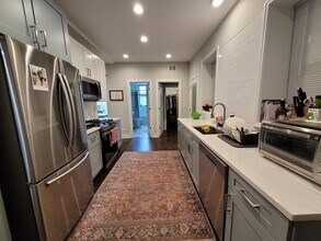 5016 N Winchester Ave, Unit 2F in Chicago, IL - Building Photo - Building Photo