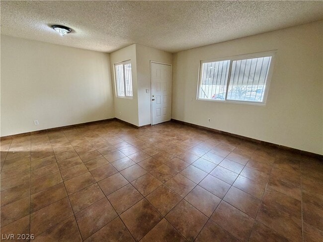 property at 2420 Ellis St