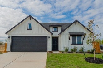104 Las Lomas Dr in San Marcos, TX - Building Photo - Building Photo