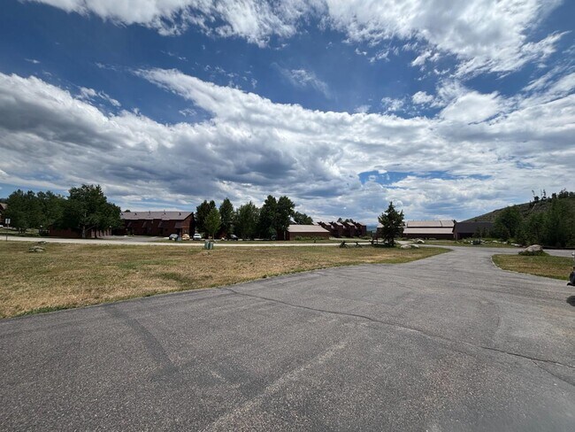 373 Co Rd 4421 in Grand Lake, CO - Building Photo - Building Photo