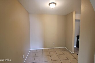 1718 E 6th Ave in Mesa, AZ - Foto de edificio - Building Photo