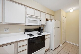 22 Greenbriar Ave in Pawleys Island, SC - Foto de edificio - Building Photo