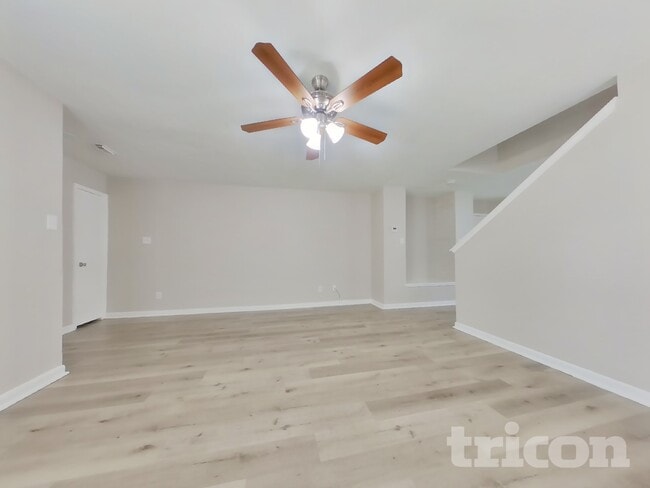 10111 Victoria Falls Ln in Houston, TX - Building Photo - Building Photo