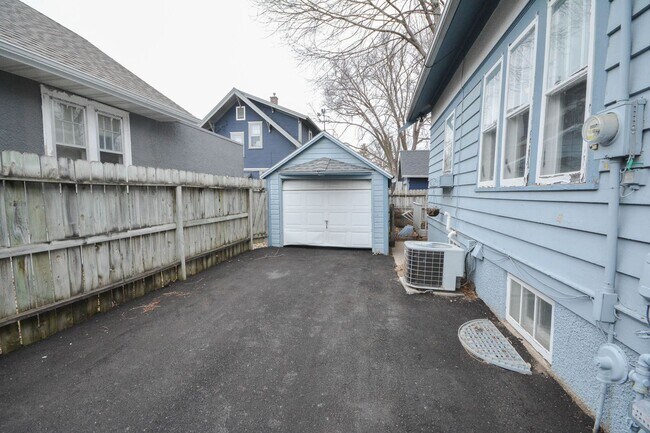 717 2nd St NW in Rochester, MN - Building Photo - Building Photo