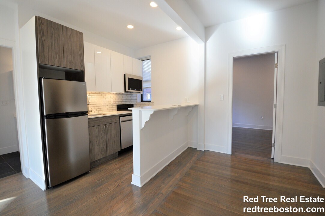 20 Queensberry St, Unit 3 in Boston, MA - Foto de edificio
