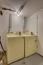 Square 131 - 4880 - 12 Plex in Omaha, NE - Building Photo - Building Photo