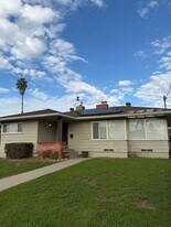 8810 Jefferson Ave in La Mesa, CA - Building Photo