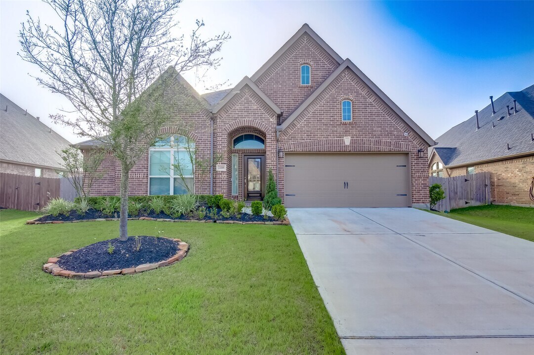 23319 Tirino Shores Dr in Katy, TX - Building Photo