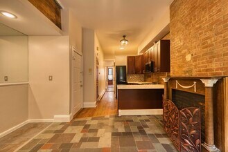 167 Christopher Columbus Dr in Jersey City, NJ - Building Photo - Building Photo