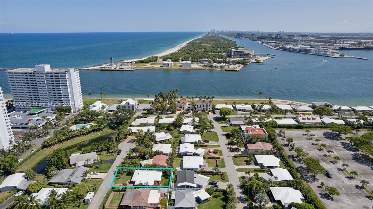 2005 SE 26th Terrace in Fort Lauderdale, FL - Building Photo