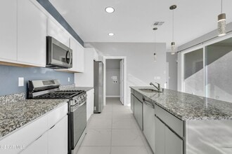 236 Lago Maggiore St in Horizon City, TX - Building Photo - Building Photo