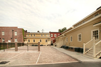 Montgomery Hall Townhouses in Savannah, GA - Building Photo - Building Photo