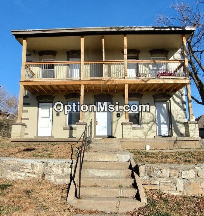 710 Pacific Ave in Kansas City, KS - Building Photo