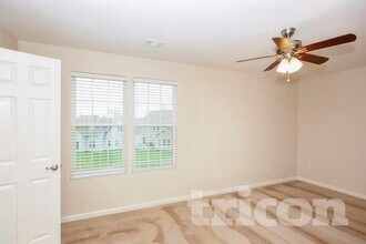 2037 Silverton Cir in Spring Hill, TN - Building Photo - Building Photo