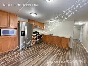6308 Eugene Acres Ln in Gibsonton, FL - Building Photo - Building Photo