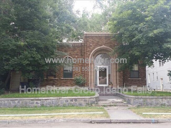property at 140 7th St